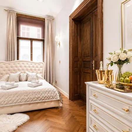 Royal Imperium Apartment *