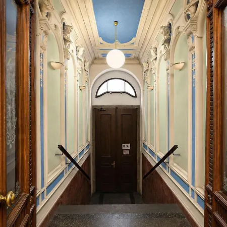Royal Imperium Apartment *